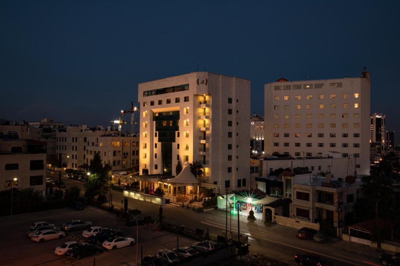 Bristol Hotel Amman Bagian luar foto